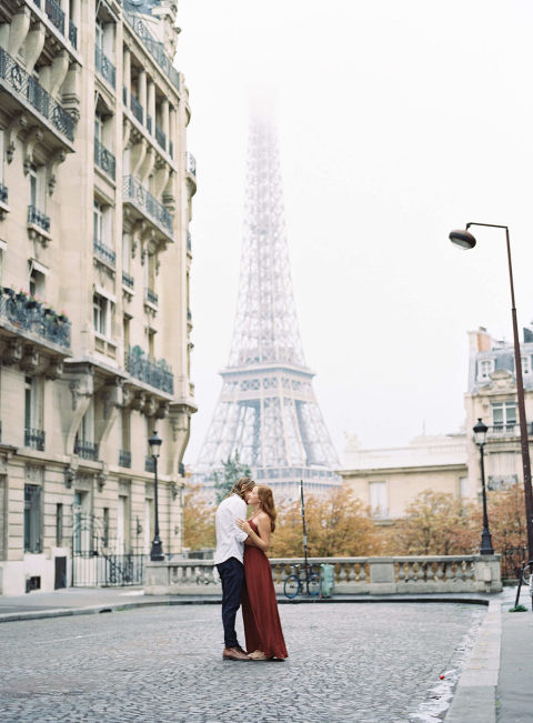 Eiffel Turm Verlobung 