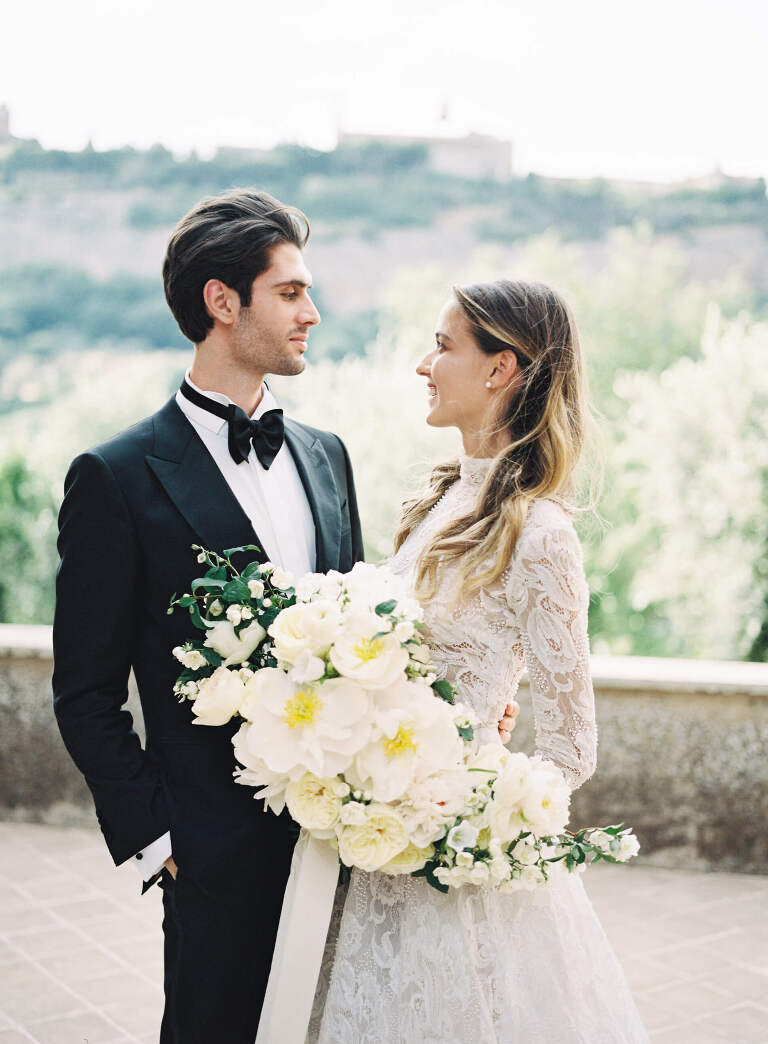 contemporary wedding in Tuscany